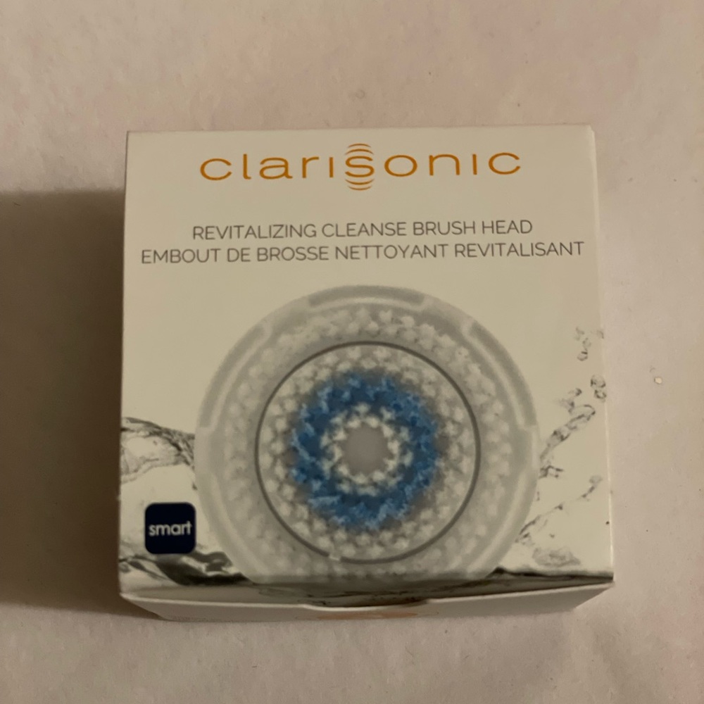 Clarisonic Revitalizing Brush Head. New In Box